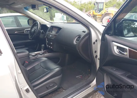 2015 Nissan Pathfinder Platinum z USA, uszkodzony, nr VIN 5N1AR2MN1FC695961